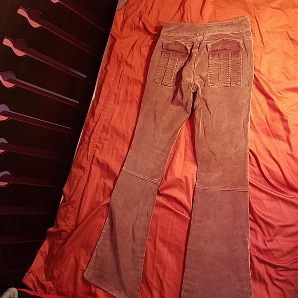 Jean's - Picture 3 of 3